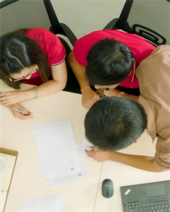 title='<span><br />
<span style=